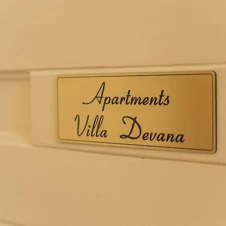 Devana Опатія