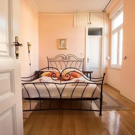 Апартаменты Devana Опатия