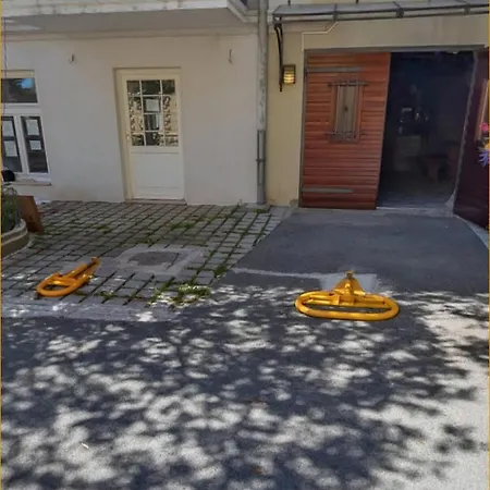 Devana Опатія